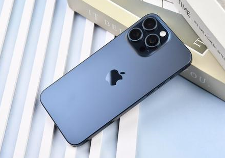 荣成苹果维修点分享iPhone 15 Pro Max屏幕更换全新实操风险 